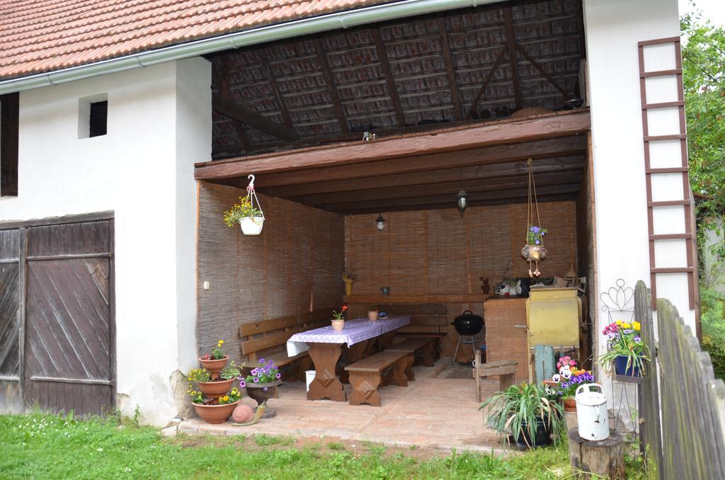 Ubytování Hrusice Exterior foto